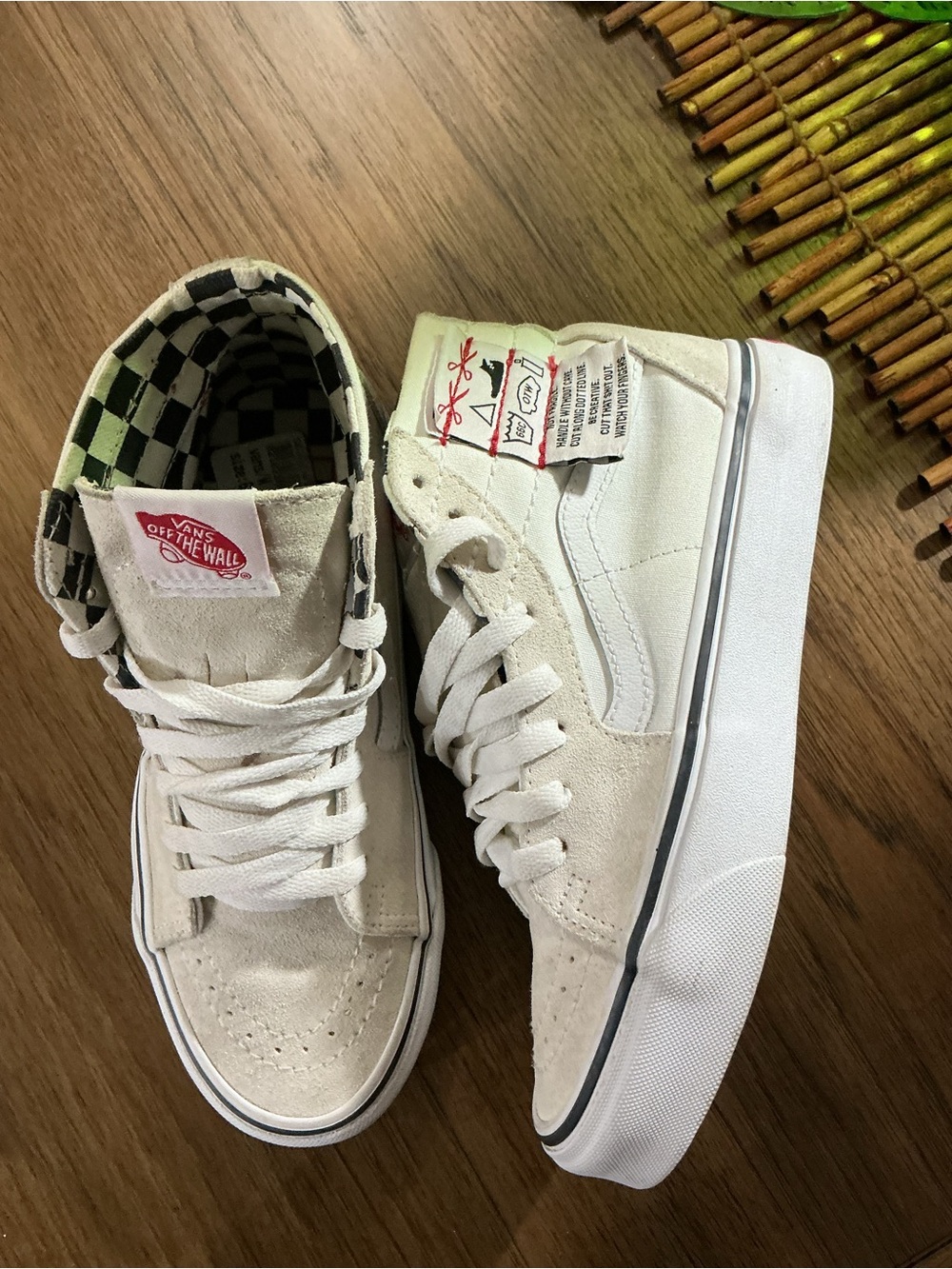 Vans SK8-Hi Tapered  Sneakers Women's Size 6.5 Men 5 White Suede Shoes